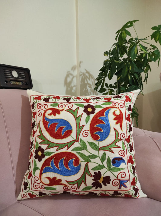 Hand-Embroiedered Silk Suzani Pillow, embroidered pillow case,Handmade Suzani Pillow Cover, Floral Pillow, Decorative Pillow